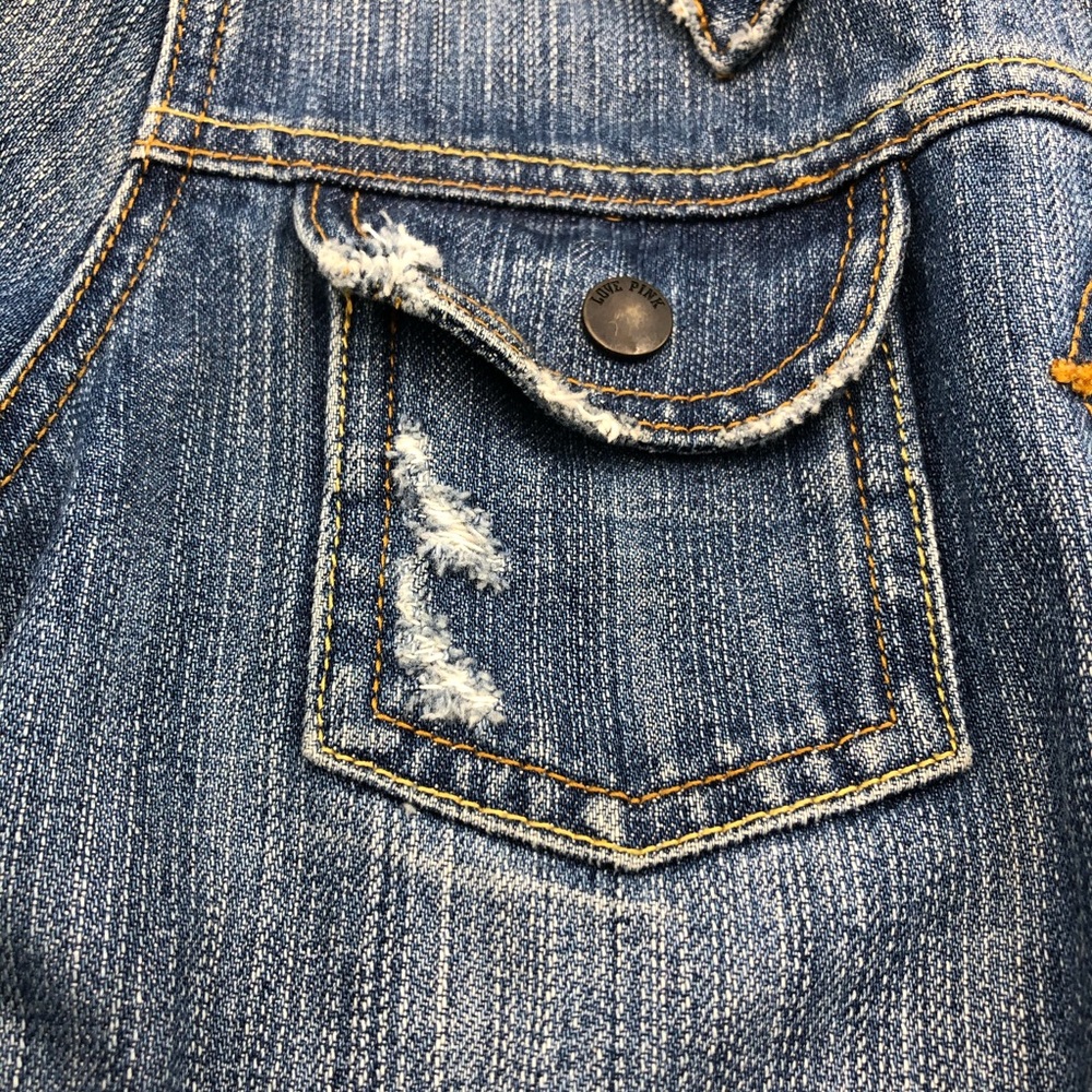 PINK Victoria’s Secret cropped jean jacket Size Small intentional distressing - Picture 7 of 13